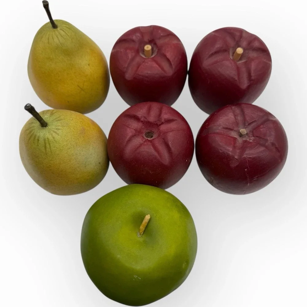 Wooden Green Red Apples Pears Realistic Hand Painted Folk Art‎